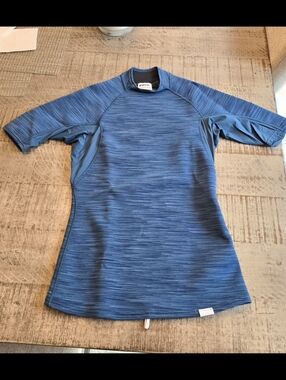 NRS Women's Hydroskin 0.5 Blue  Short Sleeve Top. Medium.